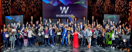 Les 24 membres du jury et les 28 lauréats distingués - ©&amp;#160;Carole Desheulles