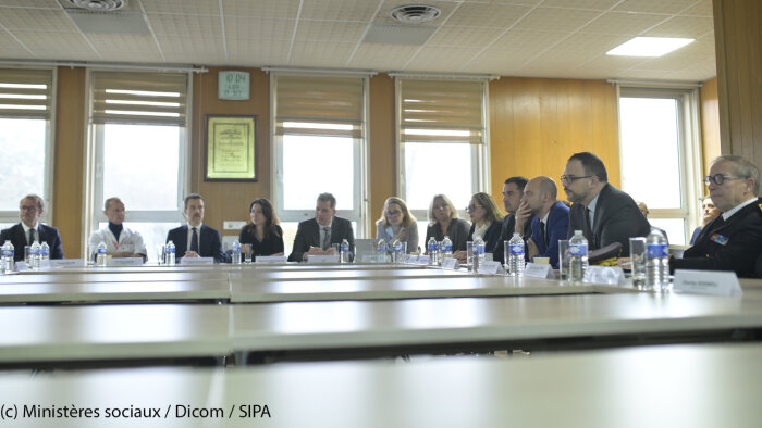 Réunion de lancement du programme CaRE au centre hospitalier de Versailles. - © Ministères sociaux / Dicom / SIPA