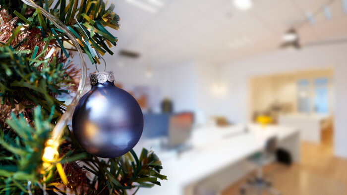 En matière de festivités de Noël en entreprise, 2023 est placée sous le signe de la solidarité.  - © Getty Images/iStockphoto