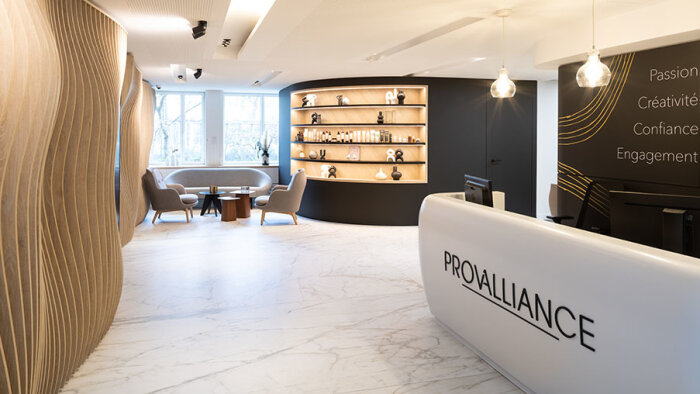 Le groupe Provalliance vient d’emménager au 104 avenue Charles de Gaulle à Neuilly-sur-Seine. - © Thibaud Poirier