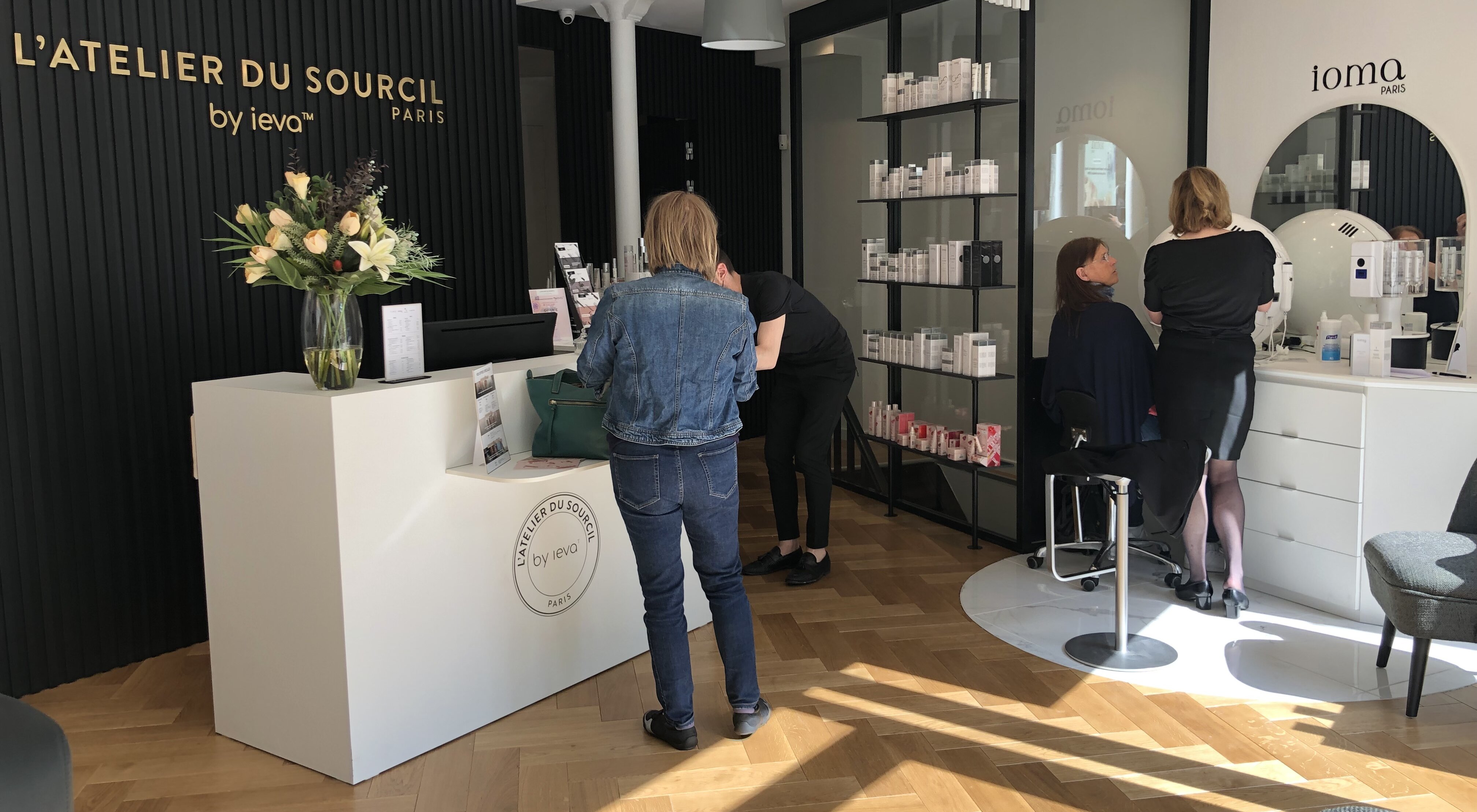 L’Atelier du Sourcil by Ieva a été ouvert fin 2022 et propose un diagnostic de peau utilisant la nouvelle machine Sphère. - © Ieva Group