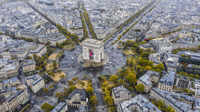 Selon les secteurs d’activité, les stratégies immobilières en immobilier de bureau en IDF diffèrent. - © Getty Images/iStockphoto