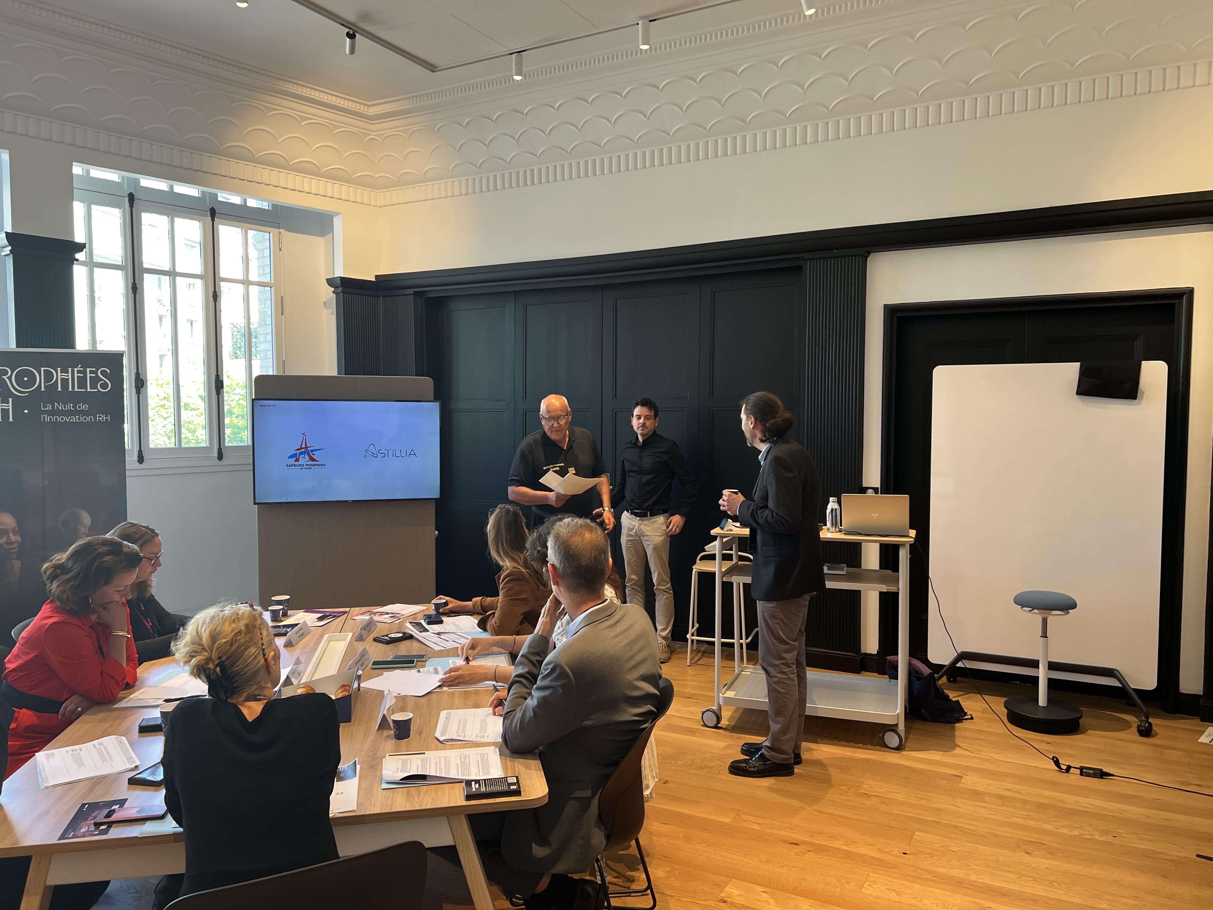 Pitch de candidats devant l’un des jurys des trophées Républik RH - © Républik RH