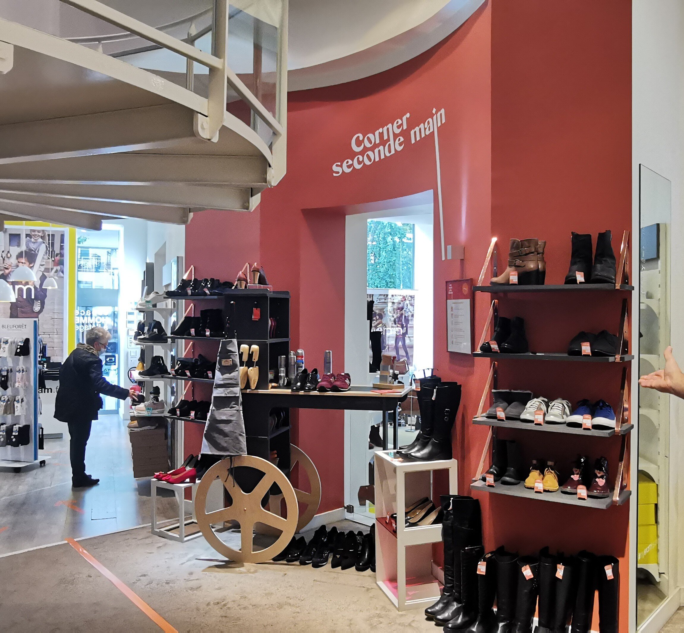 Le groupe Eram a ouvert 60 corners de chaussures d’occasion au sein de ses deux enseignes de centre-ville : Eram et Bocage. - © D.R.