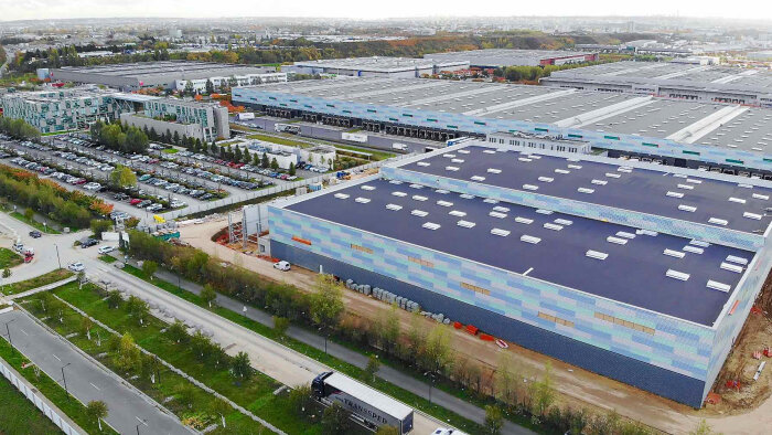 Vue d’un site logistique du groupe Manutan, pilier de son organisation transport. - ©&nbsp;D.R.