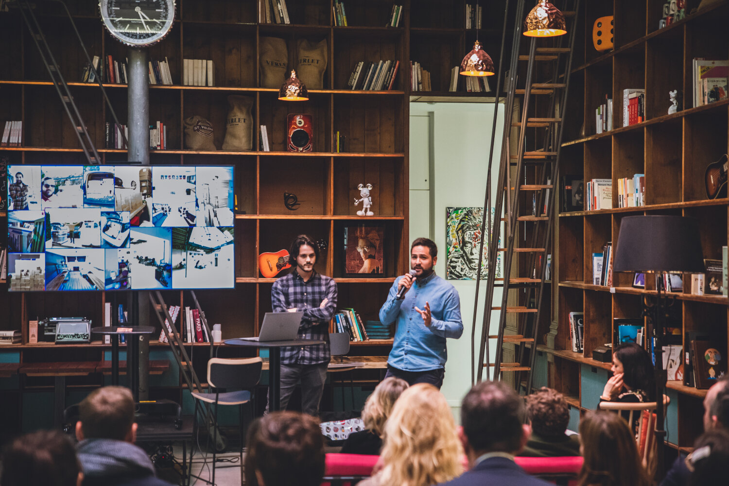 Léonard et Thomas Mercier en pleine présentation de Sport à l’Affiche. - © Carmila