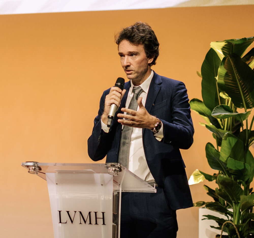 Antoine Arnault lors de la cérémonie Life 360 in Stores. - © Marie Rouge