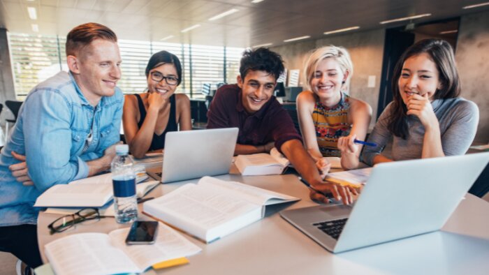 L’aide à l’embauche d’apprentis bientôt recentrée sur les moins qualifiés ?