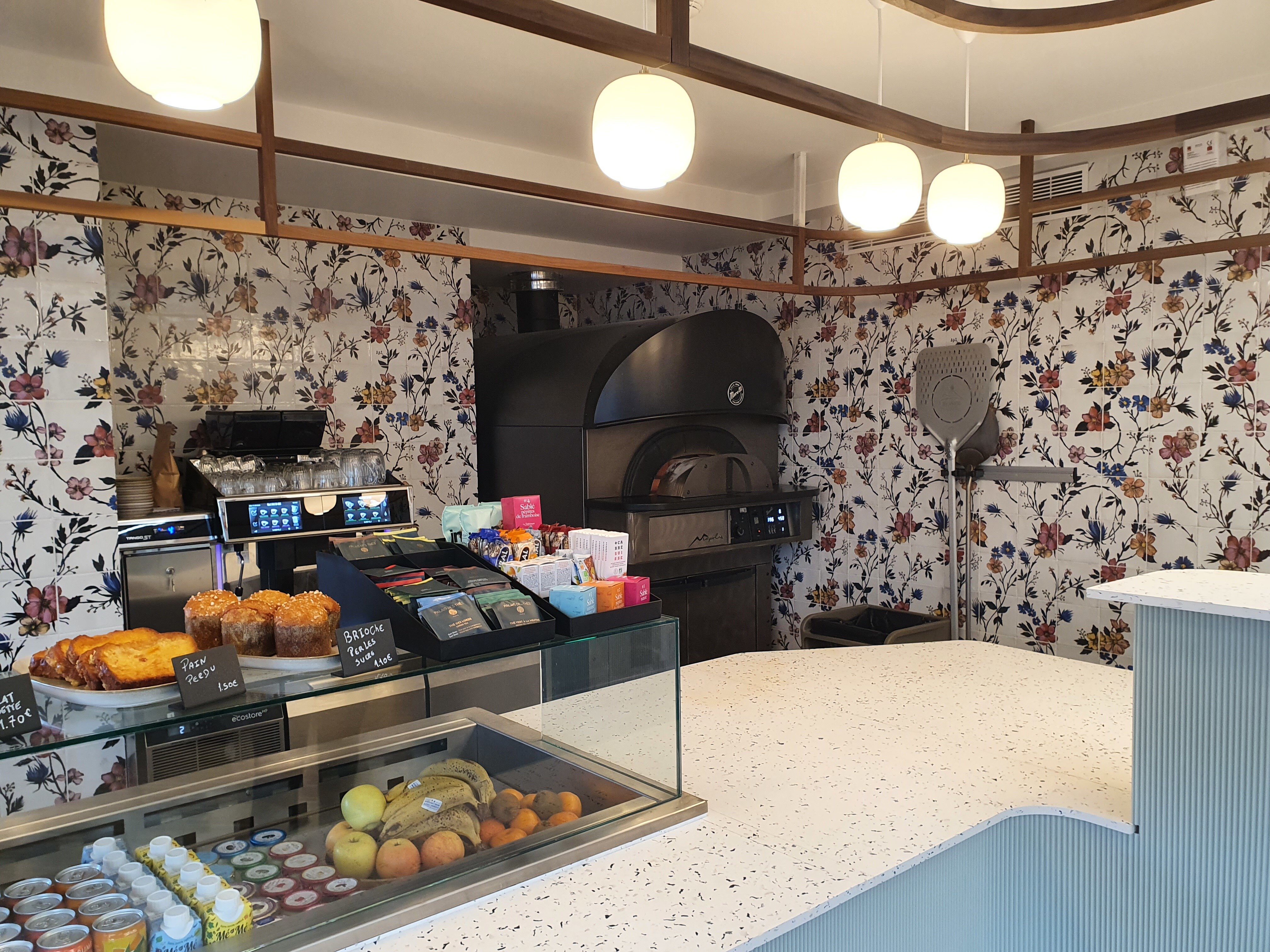 L’espace de restauration au 7e étage est équipé d’un four à pizza. - © Alexandre Foatelli/Républik Workplace