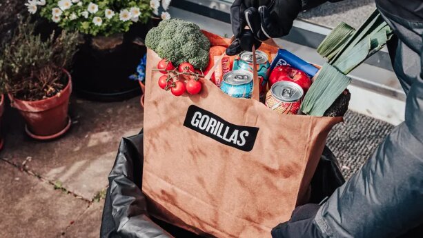 Dark Store 1/Mairie de Paris 0