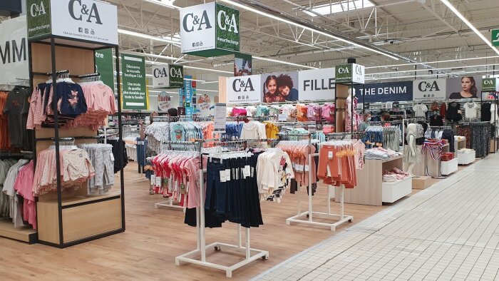 Un espace de 400m² a été aménagé aux couleurs de C&amp;A à Toul. - © D.R.