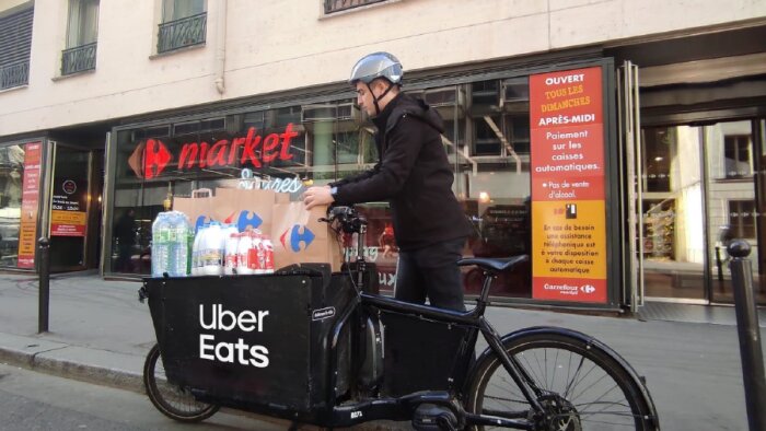 Livraison : Carrefour et Uber Eats passent la 3e dans leur collaboration