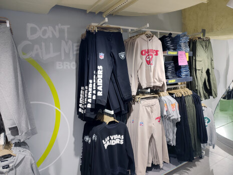 Don&amp;#039;t Call Me Bro - ©&amp;#160;Républik Retail / C.Chenevoy