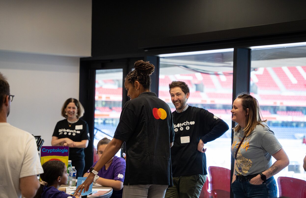 Mastercard organise Girls4Tech, un événement pour promouvoir auprès des jeunes filles le rugby et les métiers de la tech - © Mastercard