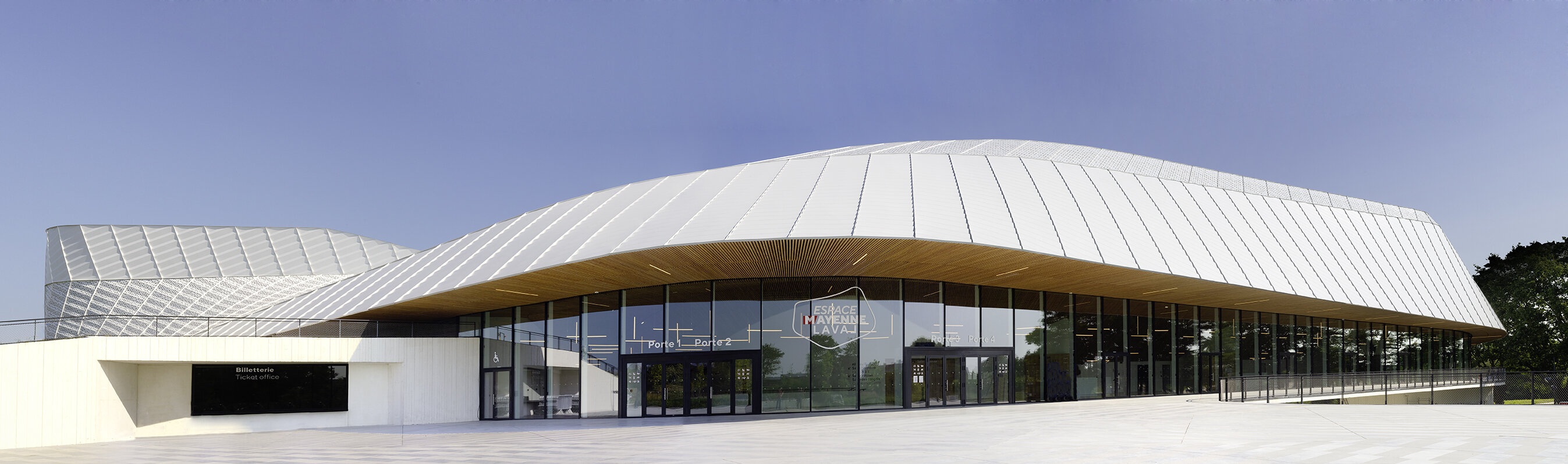  L’Espace Mayenne, un équipement design, moderne et fonctionnel à 1h15 de Paris en TGV - © Clérin Morin