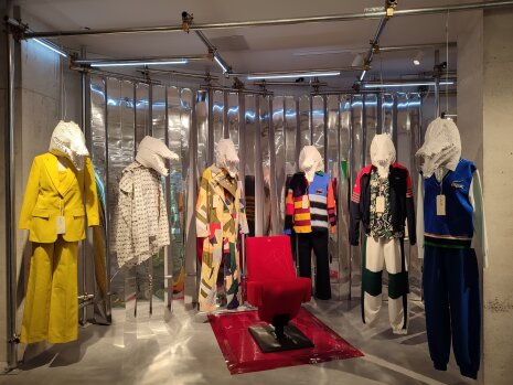 Lacoste expose au sous-sol des anciennes pièces. - ©&amp;#160;Républik Retail