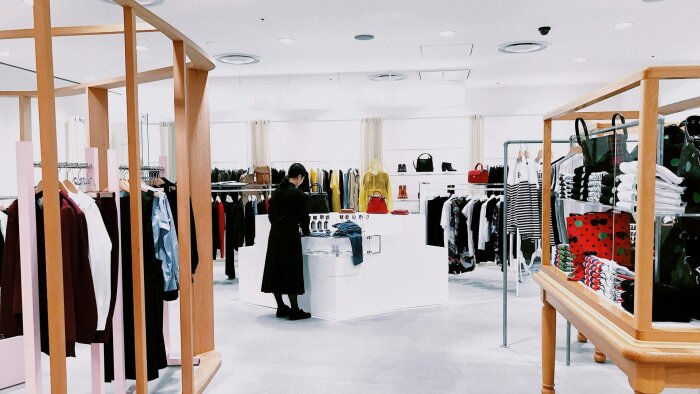 Retail - © D.R.