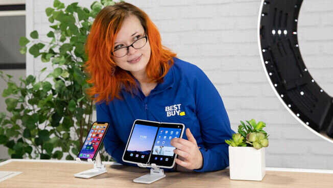 Les clients peuvent aussi échanger avec des experts des marques Apple, Google et Microsoft. - © Best Buy