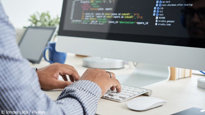 Les développeurs se méfient du code généré par IAG. - © Innova Labs / Pixabay