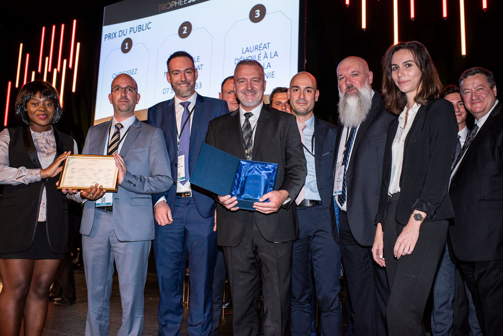 Remise trophée à Naval Group &amp; Crisotech