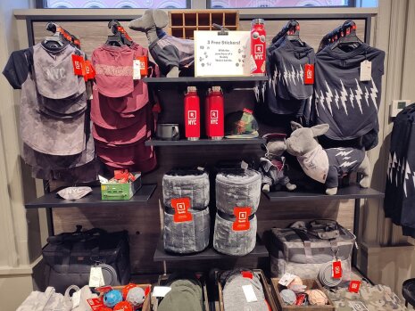 Reddit - ©&amp;#160;Républik Retail