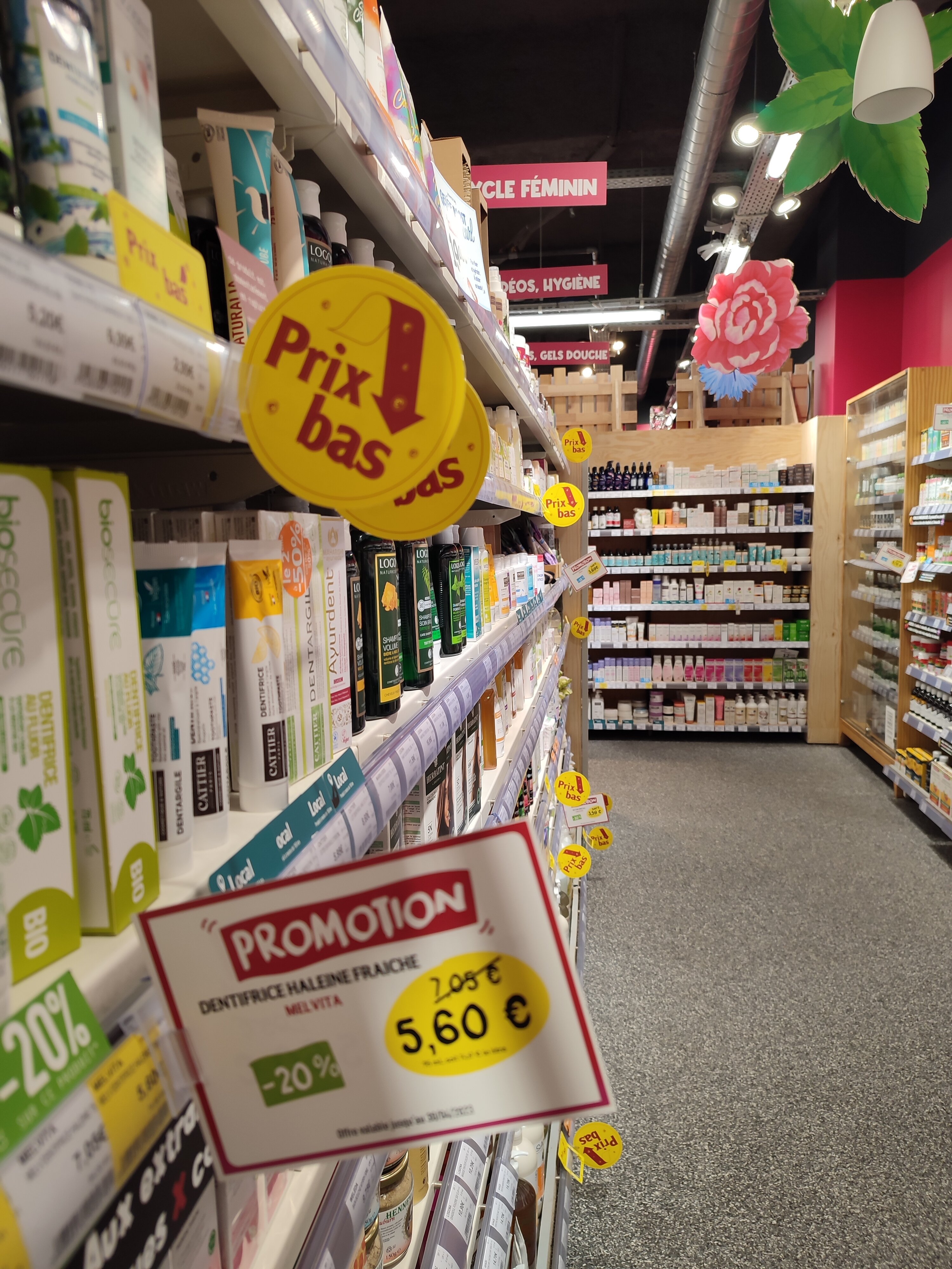 Naturalia a doublé sa quote-part de promos et a ajouté des prix bas, en renforçant la communication sur le lien de vente. - © Républik Retail / CC