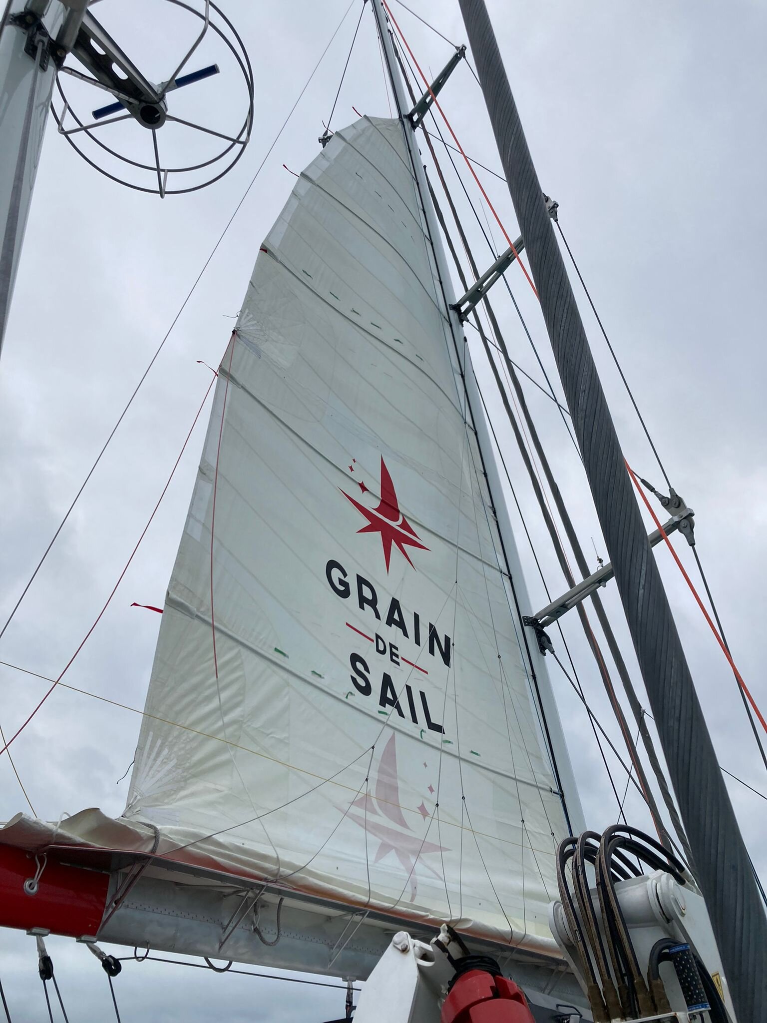 Le Grain de Sail II est enfin coiffé - © D.R.
