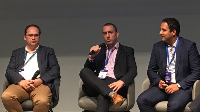 De gauche à droite, Jérôme Joutard (LVMH), Cédric Arnoult (Pernod Ricard) et Khaled Guedri (Thales). - © D.R.