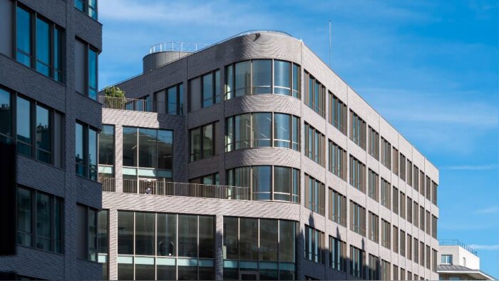 L’immeuble Kalifornia abritera d’ici la fin de l’année le siège de Compass Group. - © Bouygues Immobilier