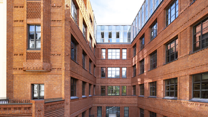 L’historique central téléphonique du 8e arrondissement sera le futur QG européen de Covivio. - © Covivio