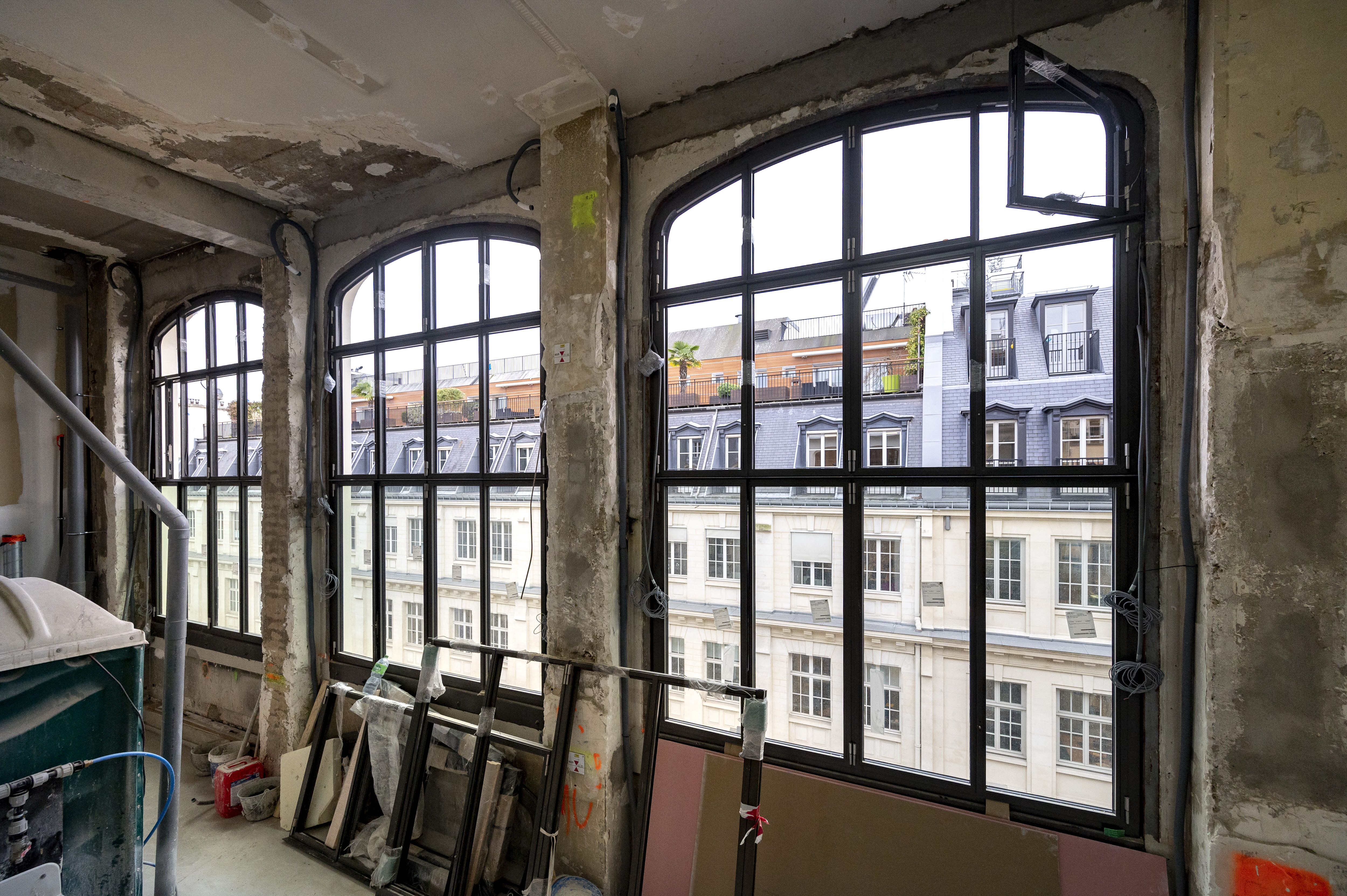 Le central téléphonique conçu par Charles Giroud présente de réels atouts architecturaux - © Covivio