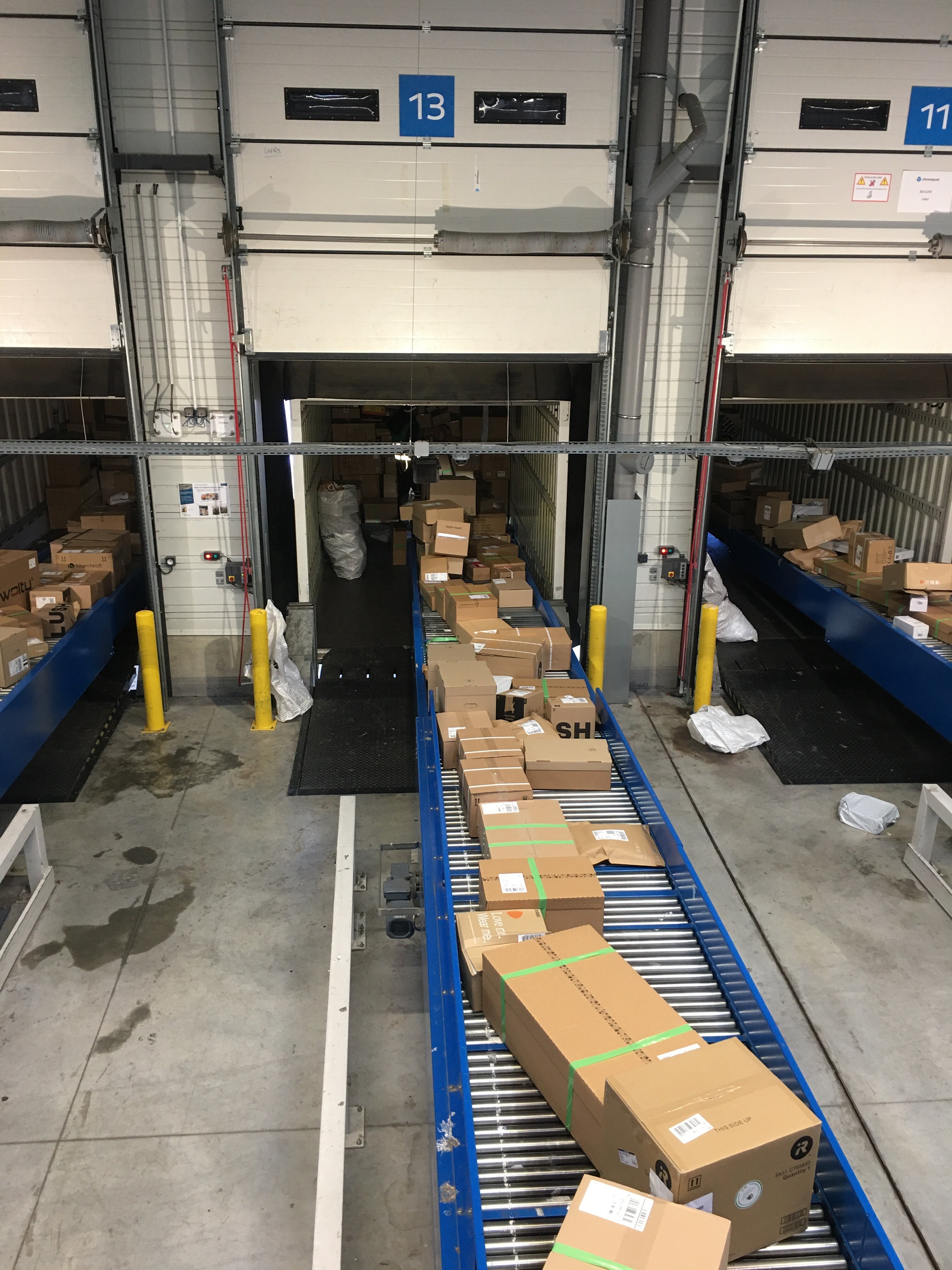 L’industrialisation des hubs a été initiée par le choix du transport des colis en vrac en 2007. - © Républik