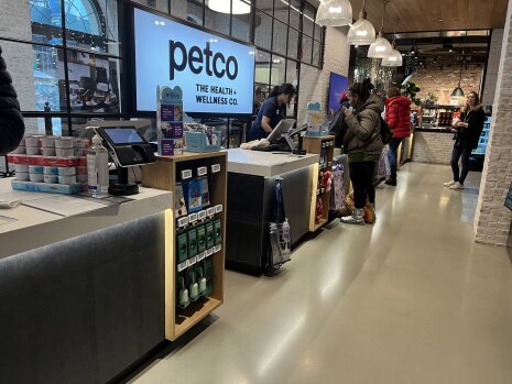 Petco - ©&amp;#160;D.R.