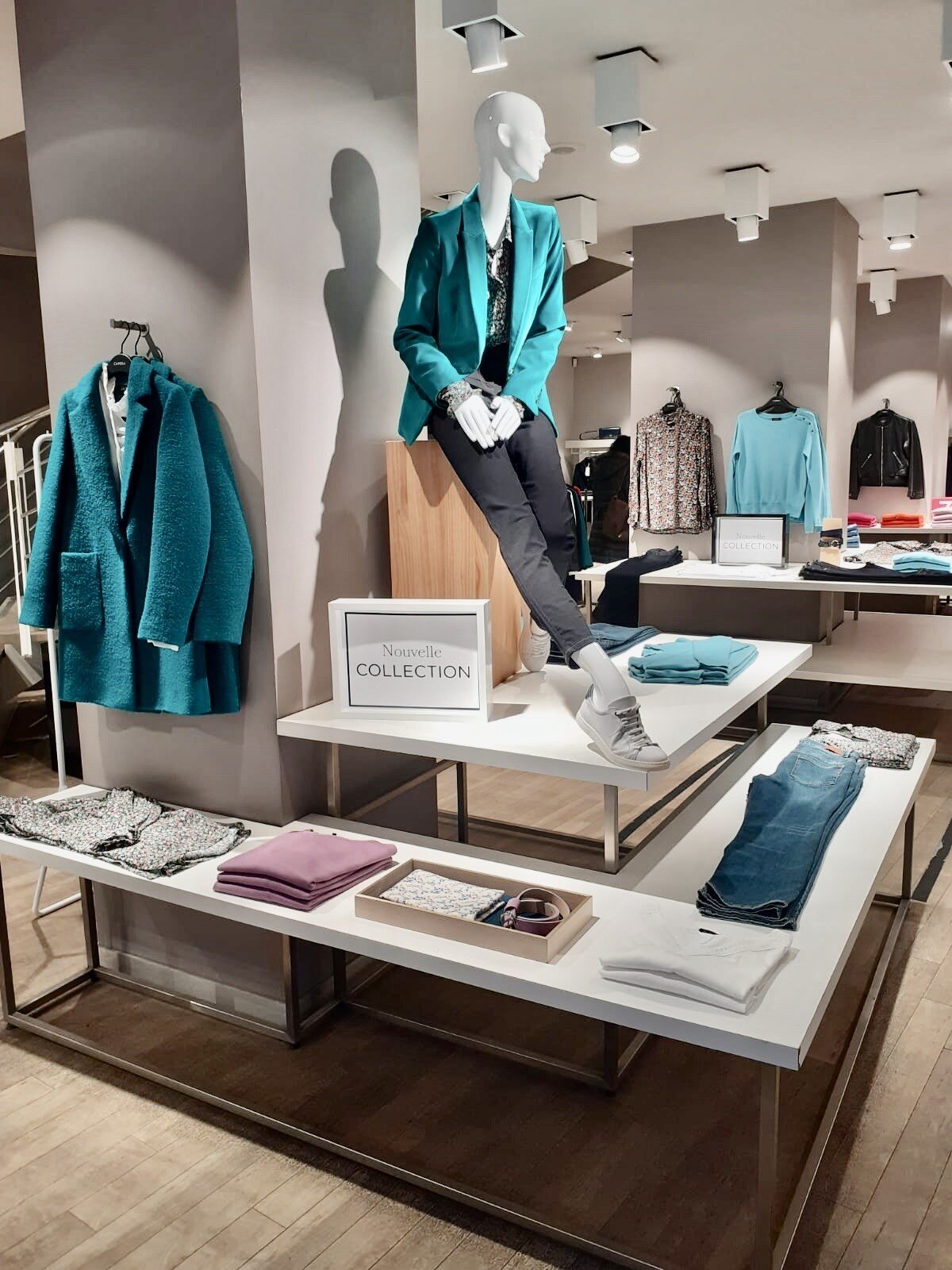Les nouvelles collections arriveront en magasin en tenant compte du climat et des besoins clients. - © Caroll