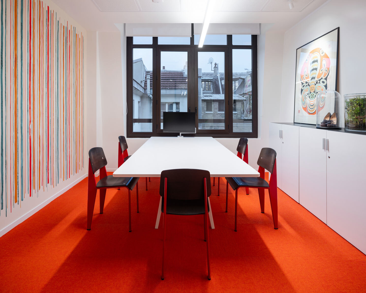 L’aménagement des nouveaux bureaux de Louboutin par Vitra. - © Vitra/Frederic Baron-Morin