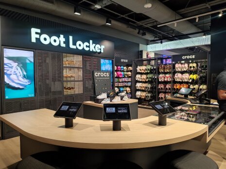 Foot Locker Times Square - ©&amp;#160;Républik Retail / C.Chenevoy