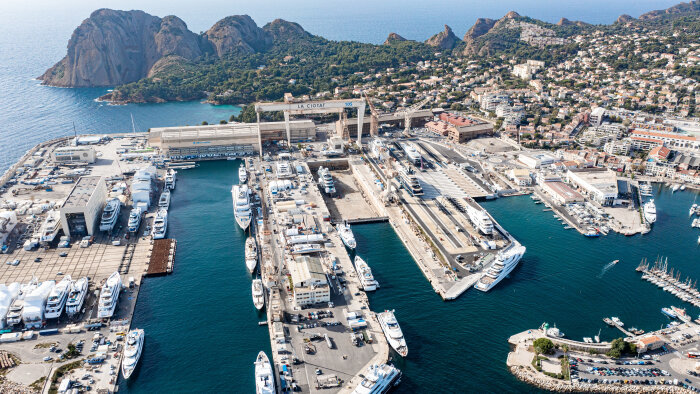 A La Ciotat, le chantier naval MB92 est situé à l’entrée Est du Parc National des Calanques. - © D.R.