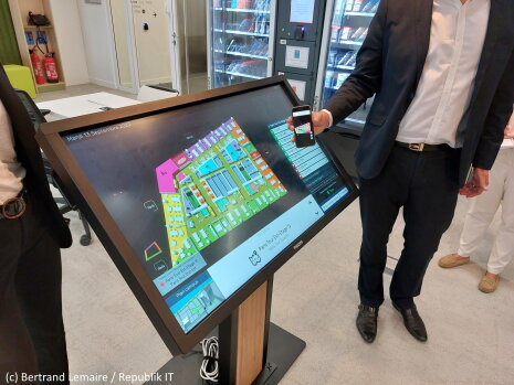 Le groompad et l’application Ariane sur smartphone - ©&amp;#160;Républik-IT / Bertrand Lemaire