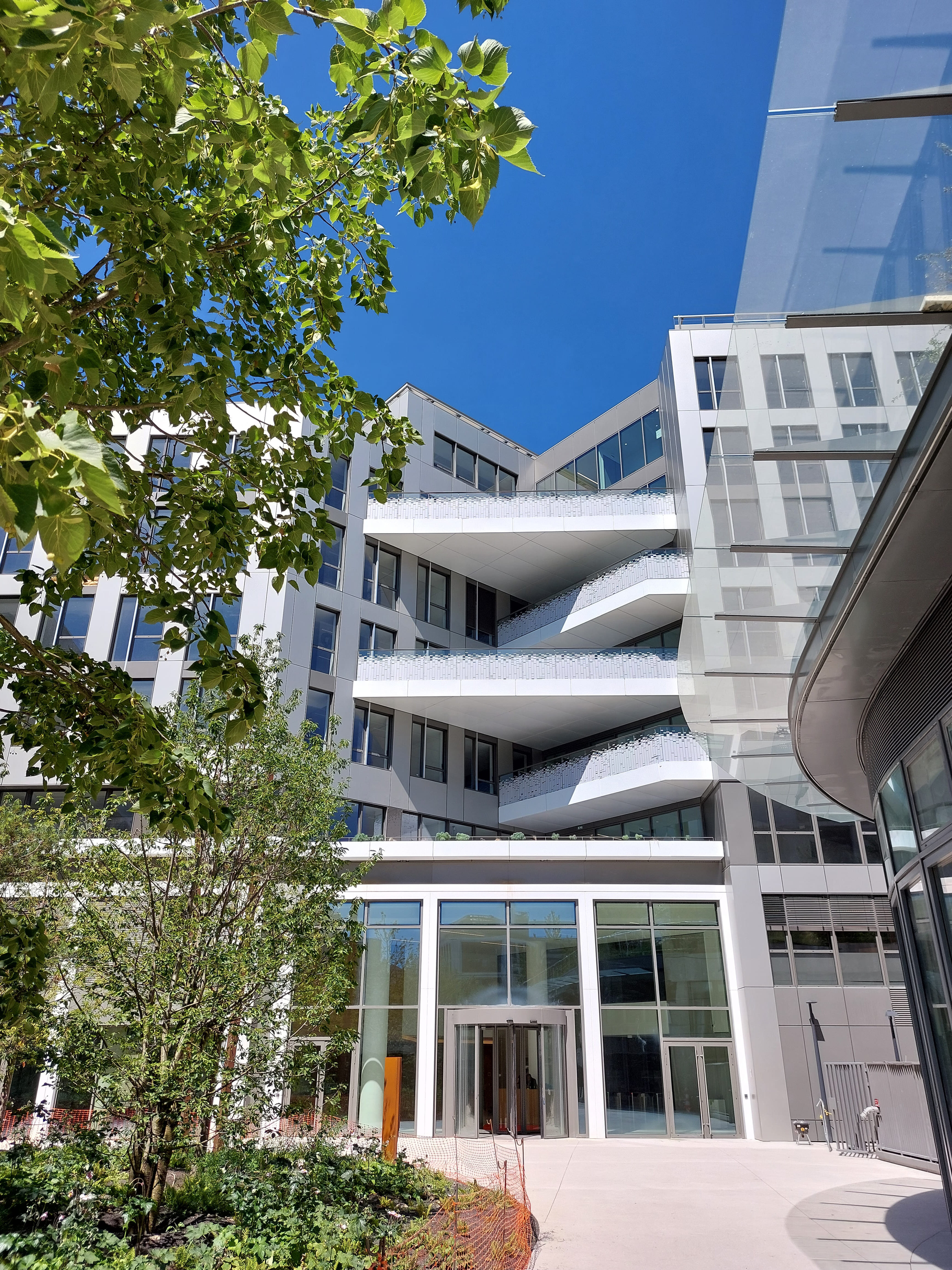 Façade du siège de CNP Assurances à Issy-les-Moulineaux - © CNP Assurances