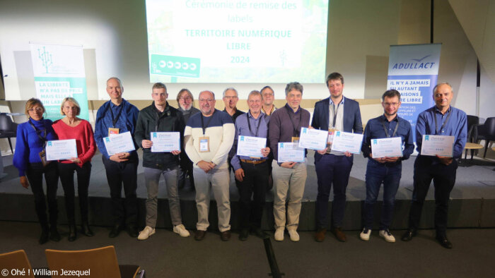 La remise des labels Territoires Numériques Libres 2024 durant l’Open Source Experience. - © Ohé ! William Jezequel