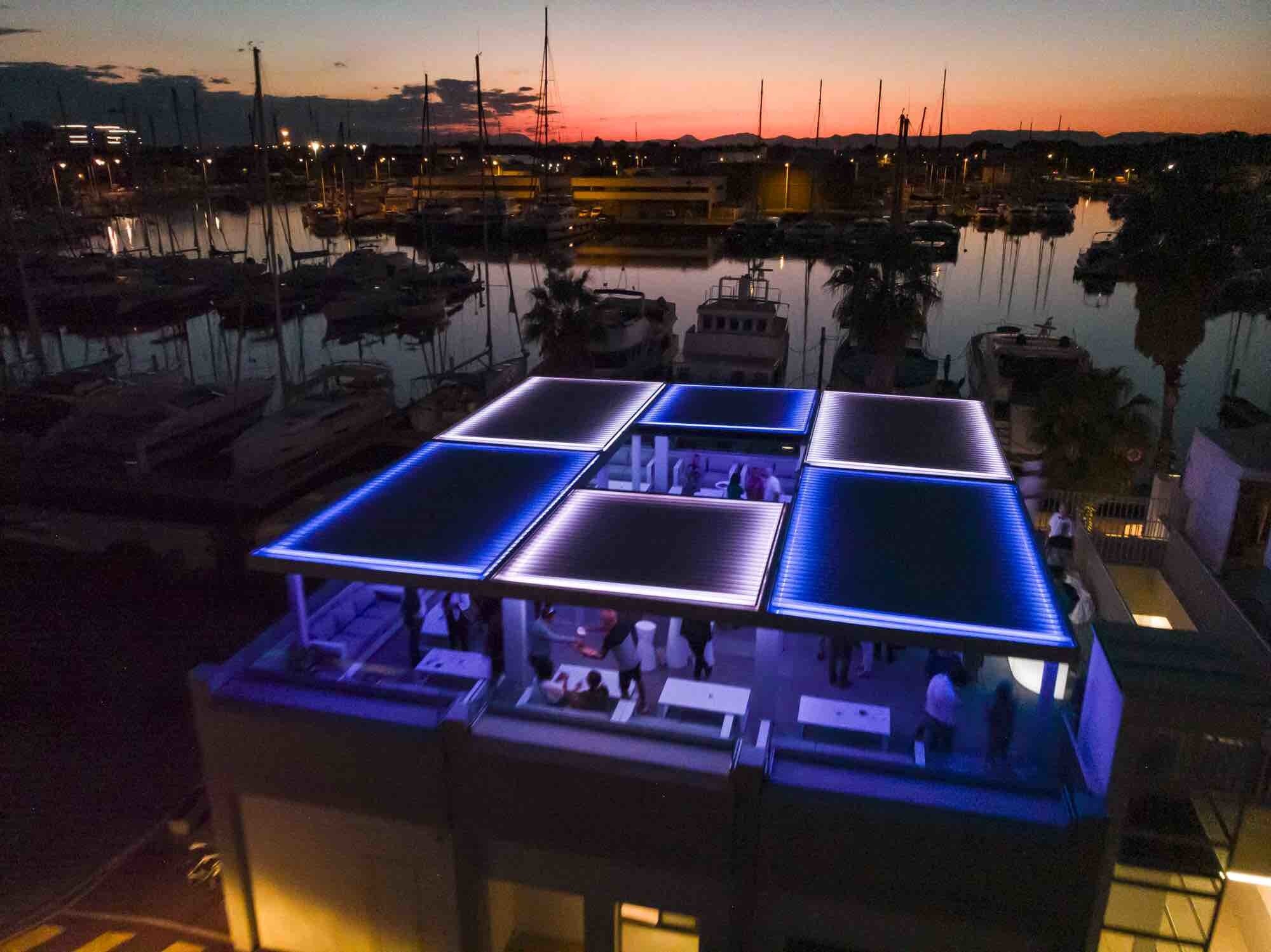 Le rooftop sur le port de Canet-en-Roussillon, nouveau lieu événementiel inscrit dans la stratégie du territoire  - © Laurent Michel