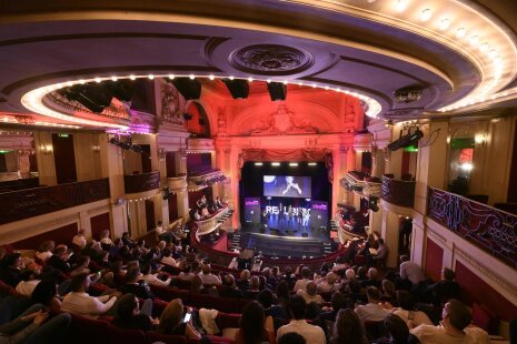 La salle du théâtre de la Madeleine affichait une belle affluence - ©&amp;#160;Carole Desheulles