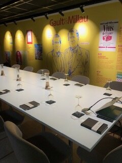 Une fresque historique du guide gastronomique Gault&amp;Millau à l’Atelier du goût (Paris) - © PB