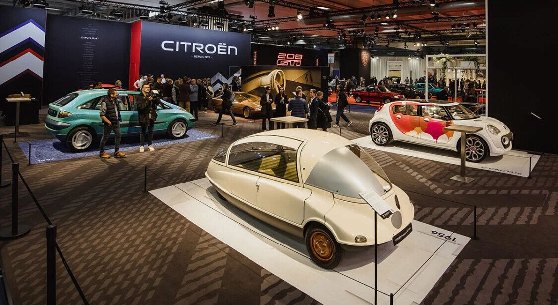 Le stand Citroën expose sept concepts-cars historiques de la marque. - © Citroën