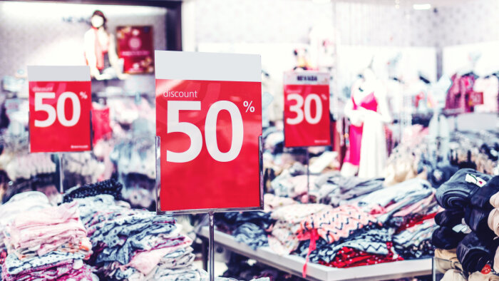 Une réduction de 50 % représente le principal seuil déclencheur d’achat. - © Artem Beliaikin