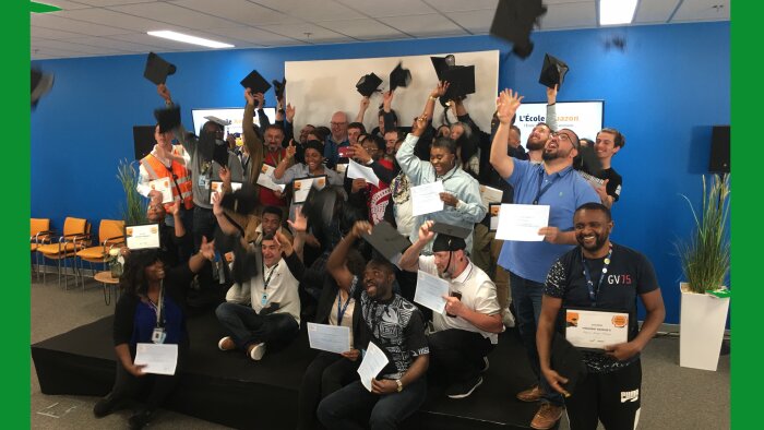 Amazon s’appuie sur la VAE pour diplômer ses préparateurs de commandes