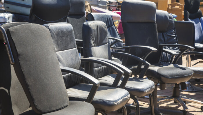 Sur 250 000 tonnes/an de déchets de mobilier de bureau, seuls 3,6 % sont revalorisés en seconde main - © Getty Images/iStockphoto