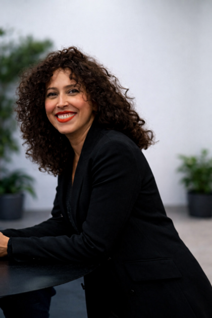 Dounia Tbeur est nommée directrice du marché francophone de Humanscale, avec pour mission de structurer et développer la marque en France et à l’international.