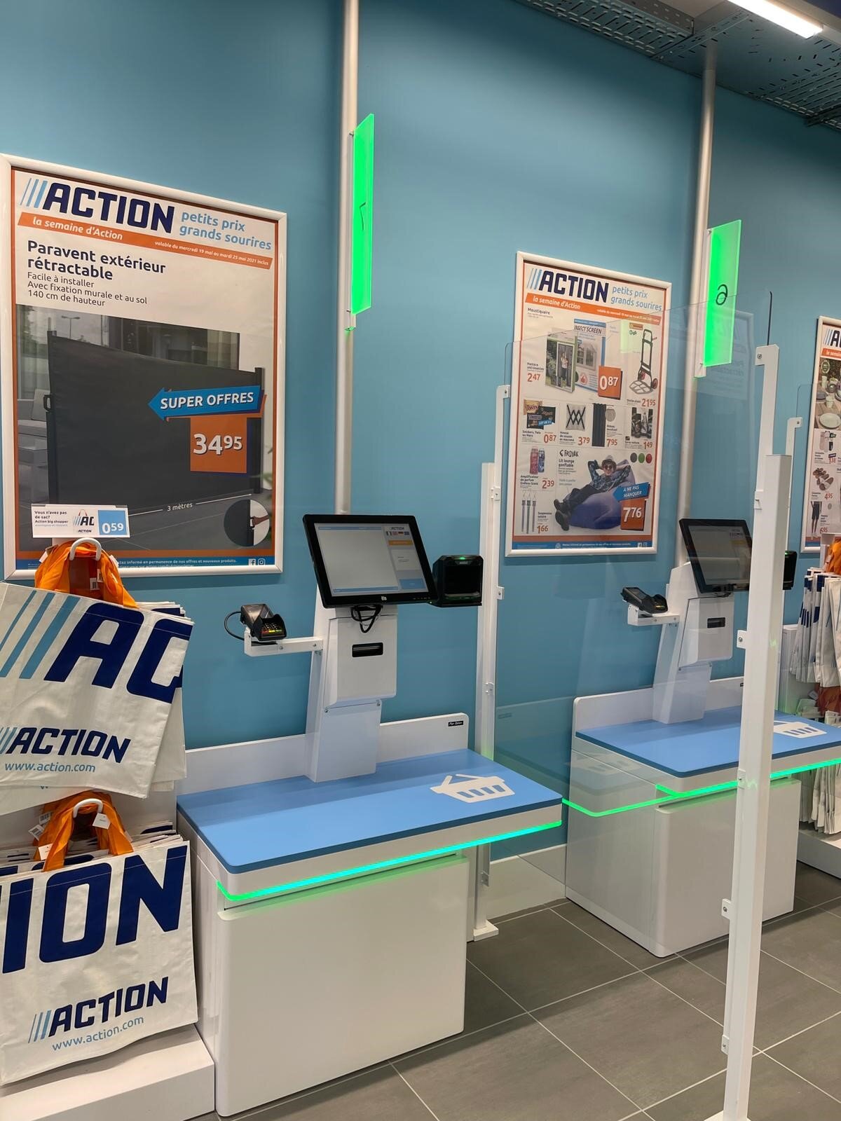 Les clients auront accès à huit bornes de paiement automatiques et deux caisses traditionnelles.  - © Action