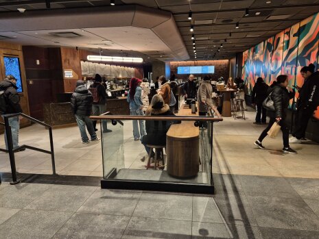 Starbucks - ©&amp;#160;F.R